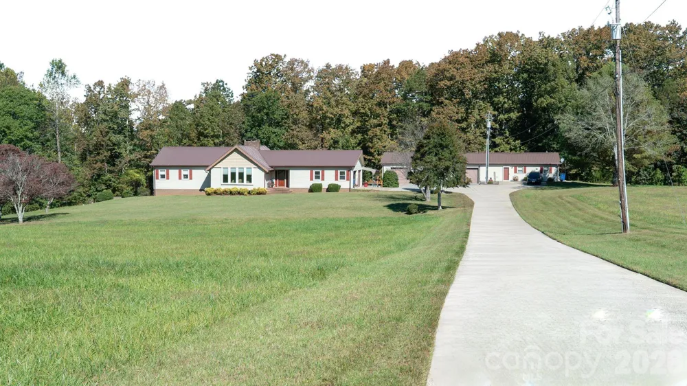 1368 Cajah Mountain Road Hudson, NC 28638