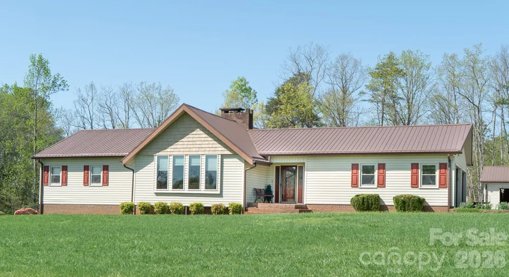 1368 Cajah Mountain Road Hudson, NC 28638