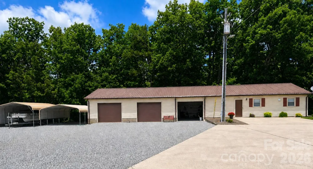 1368 Cajah Mountain Road Hudson, NC 28638