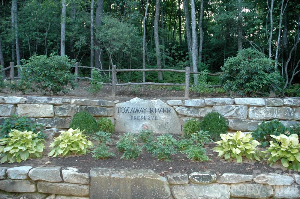 TRP 1 Cardinal Drive W Lake Toxaway, NC 28747