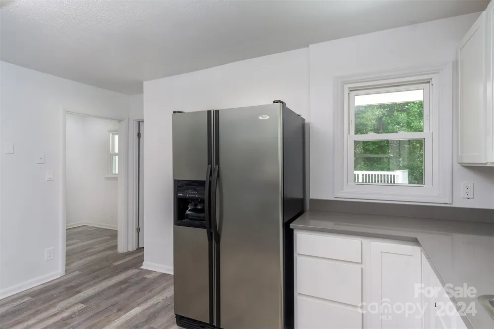 468 Deer Park Lake Road Spruce Pine, NC 28777