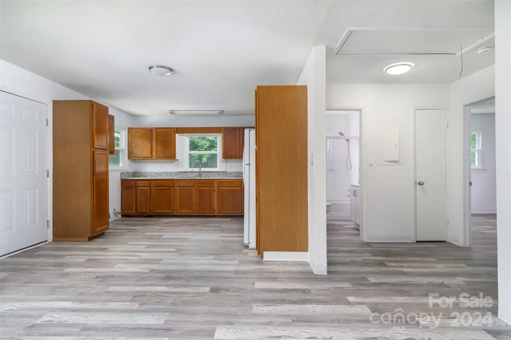 468 Deer Park Lake Road Spruce Pine, NC 28777