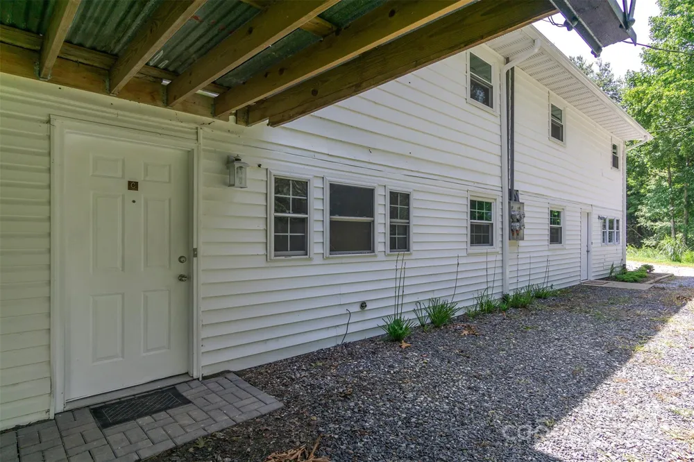 468 Deer Park Lake Road Spruce Pine, NC 28777
