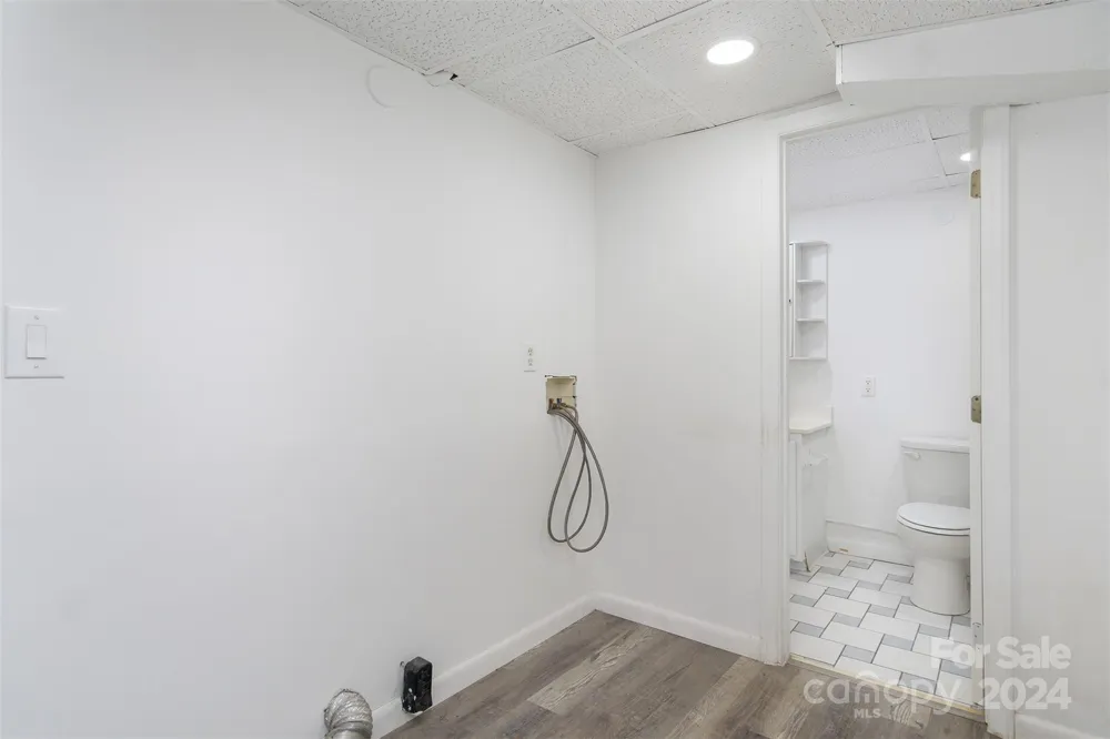 468 Deer Park Lake Road Spruce Pine, NC 28777