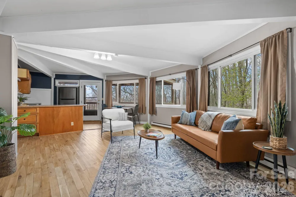 355 Sunset Drive Asheville, NC 28804