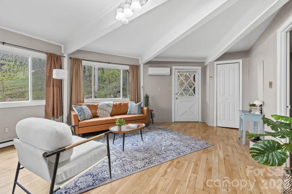 355 Sunset Drive Asheville, NC 28804