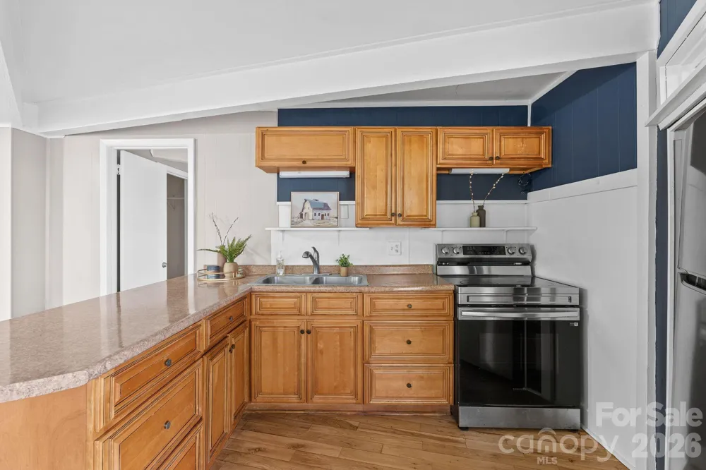 355 Sunset Drive Asheville, NC 28804