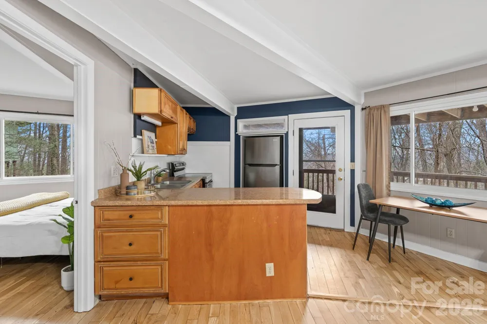 355 Sunset Drive Asheville, NC 28804