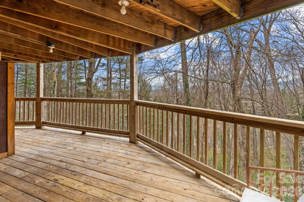 355 Sunset Drive Asheville, NC 28804