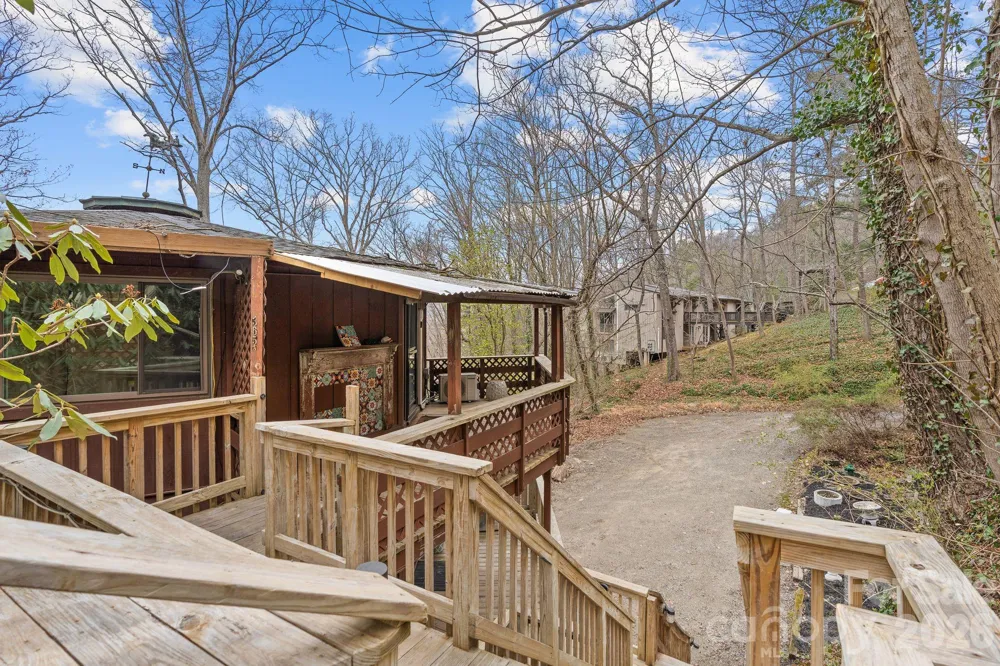355 Sunset Drive Asheville, NC 28804