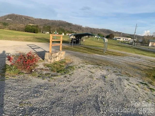 7.33AC COM CHIMNEY ROCK Highway #1,2,3 Edneyville, NC 28792