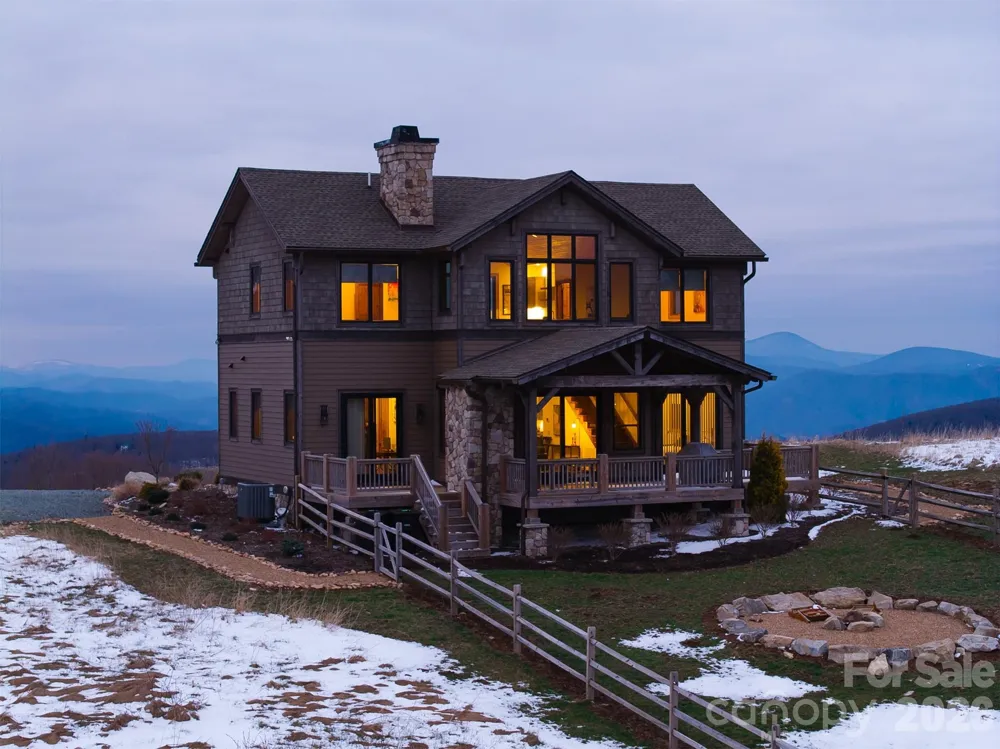 352 Great Sky Drive Banner Elk, NC 28604