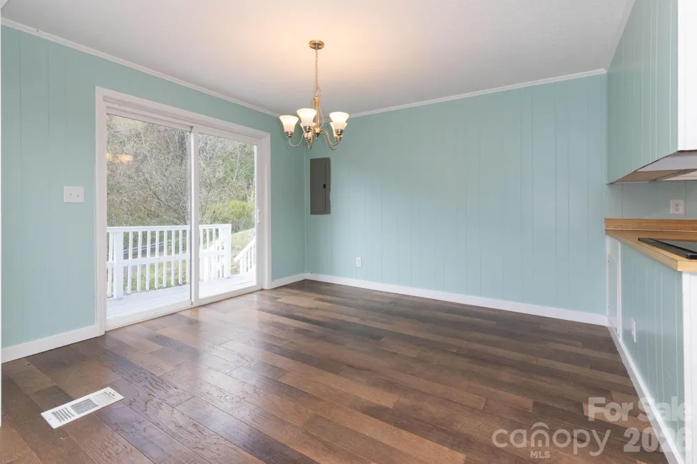 4755 US 23 Highway Mars Hill, NC 28754