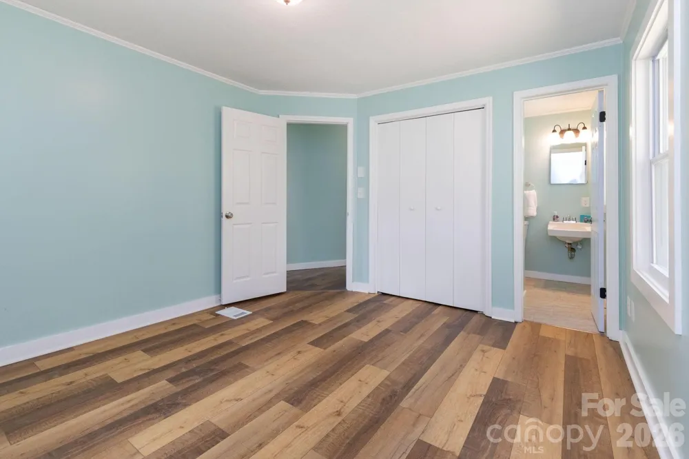 4755 US 23 Highway Mars Hill, NC 28754