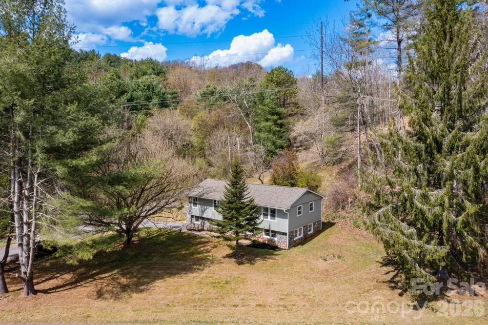 4755 US 23 Highway Mars Hill, NC 28754