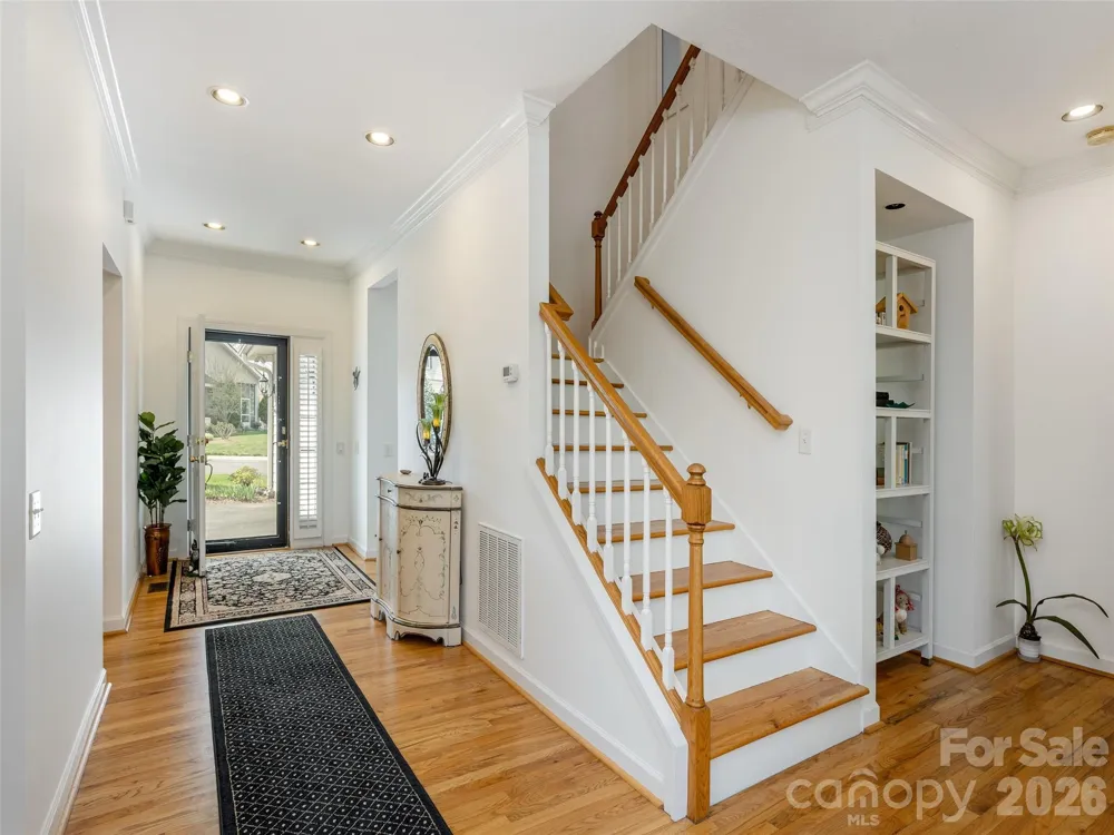 83 Towne Place Drive Hendersonville, NC 28792