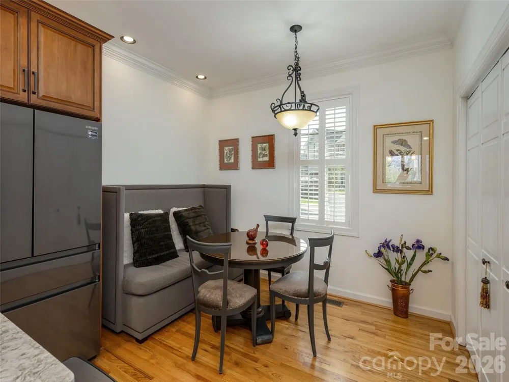 83 Towne Place Drive Hendersonville, NC 28792