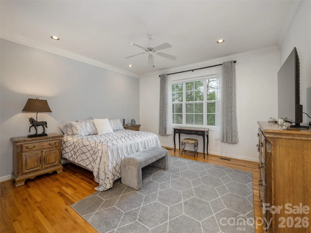83 Towne Place Drive Hendersonville, NC 28792