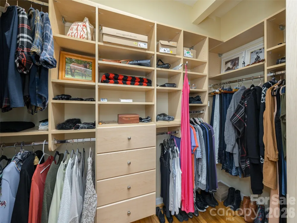 83 Towne Place Drive Hendersonville, NC 28792