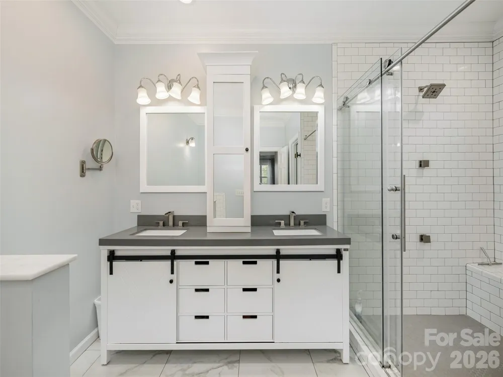 83 Towne Place Drive Hendersonville, NC 28792