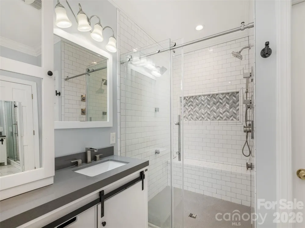 83 Towne Place Drive Hendersonville, NC 28792
