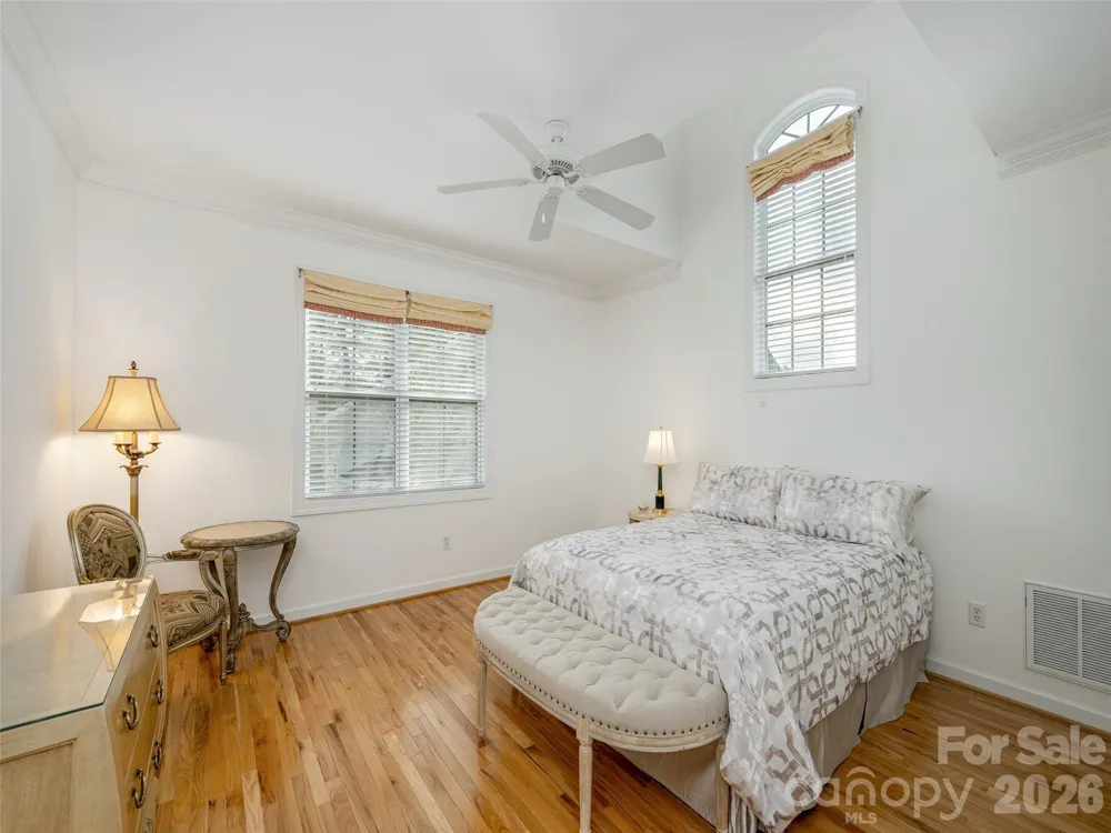 83 Towne Place Drive Hendersonville, NC 28792