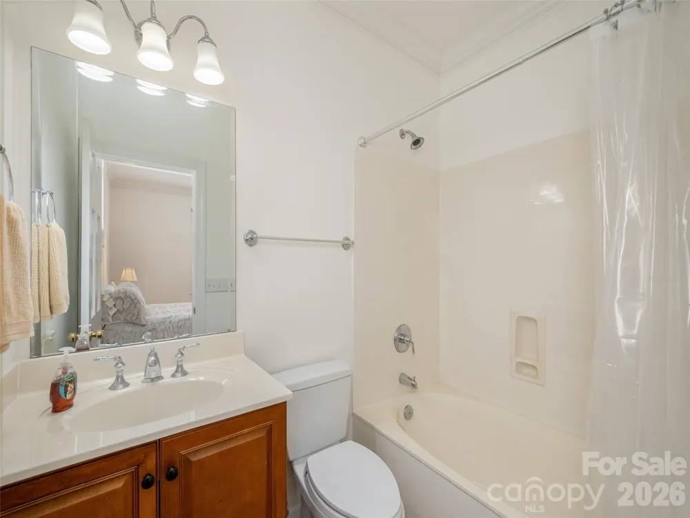 83 Towne Place Drive Hendersonville, NC 28792