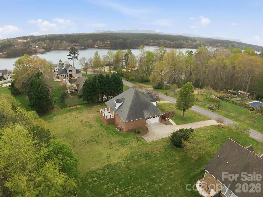 5518 Land Harbour Drive Granite Falls, NC 28630