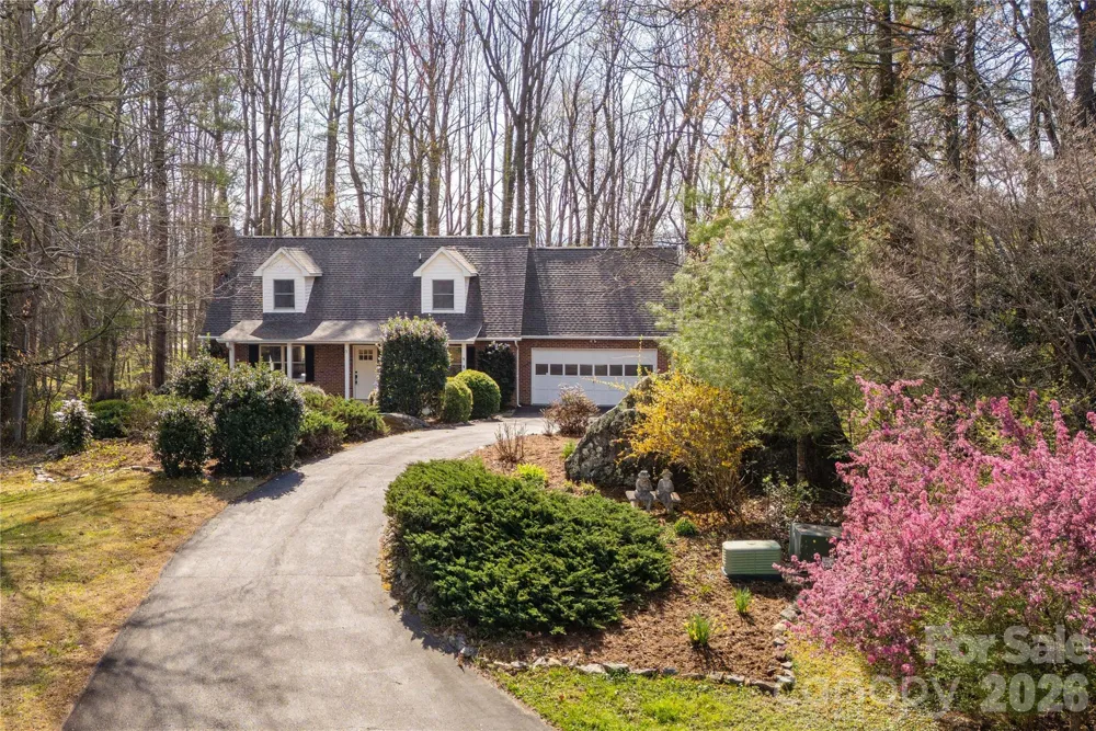 9 Justin Drive Etowah, NC 28729