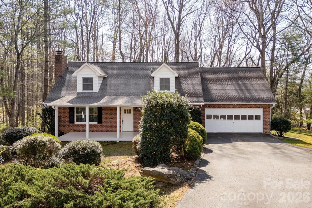 9 Justin Drive Etowah, NC 28729
