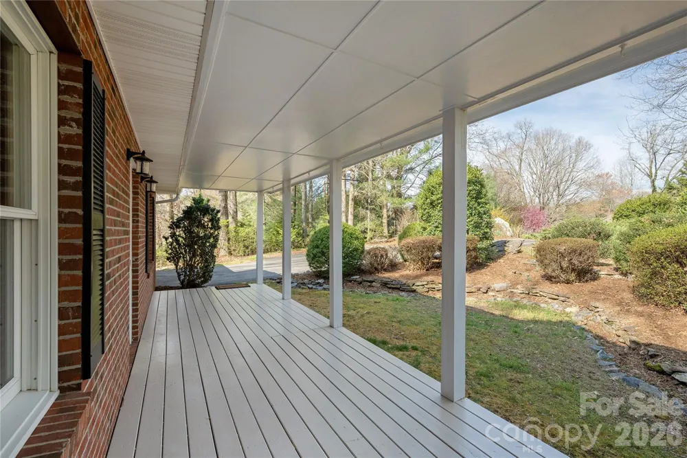 9 Justin Drive Etowah, NC 28729