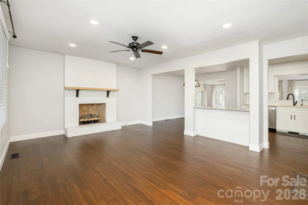 9 Justin Drive Etowah, NC 28729