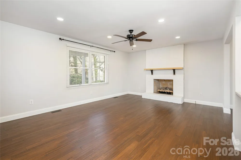9 Justin Drive Etowah, NC 28729
