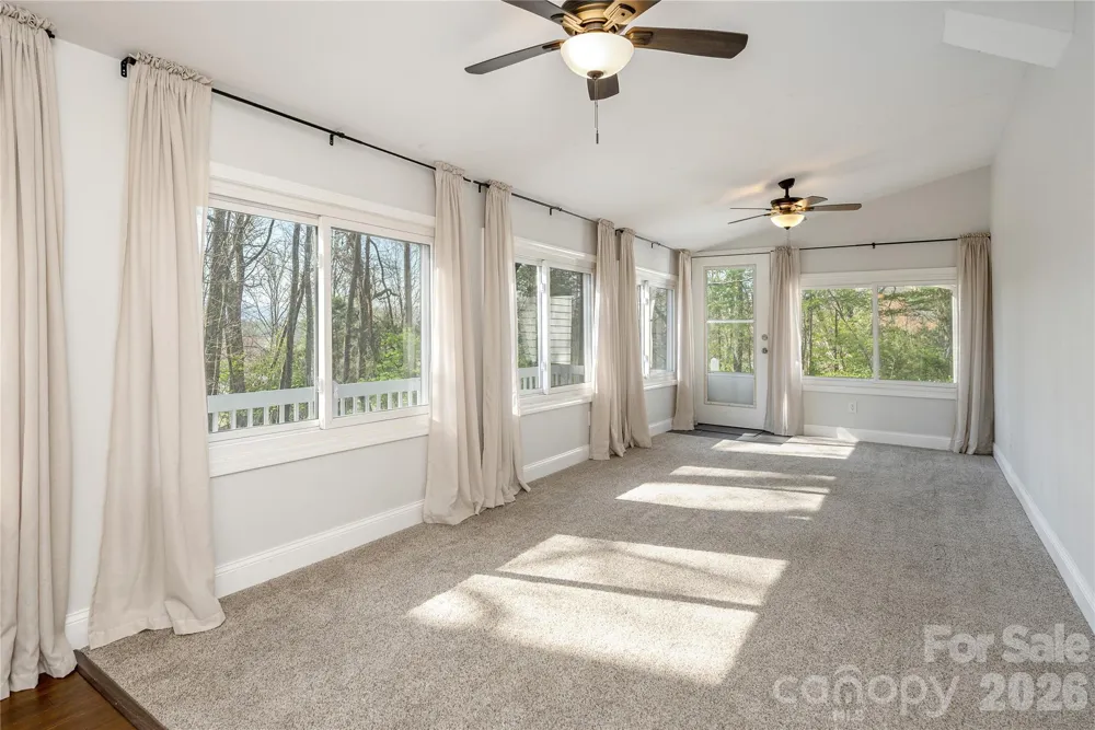 9 Justin Drive Etowah, NC 28729