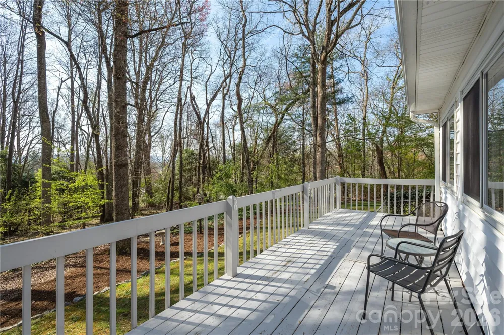 9 Justin Drive Etowah, NC 28729