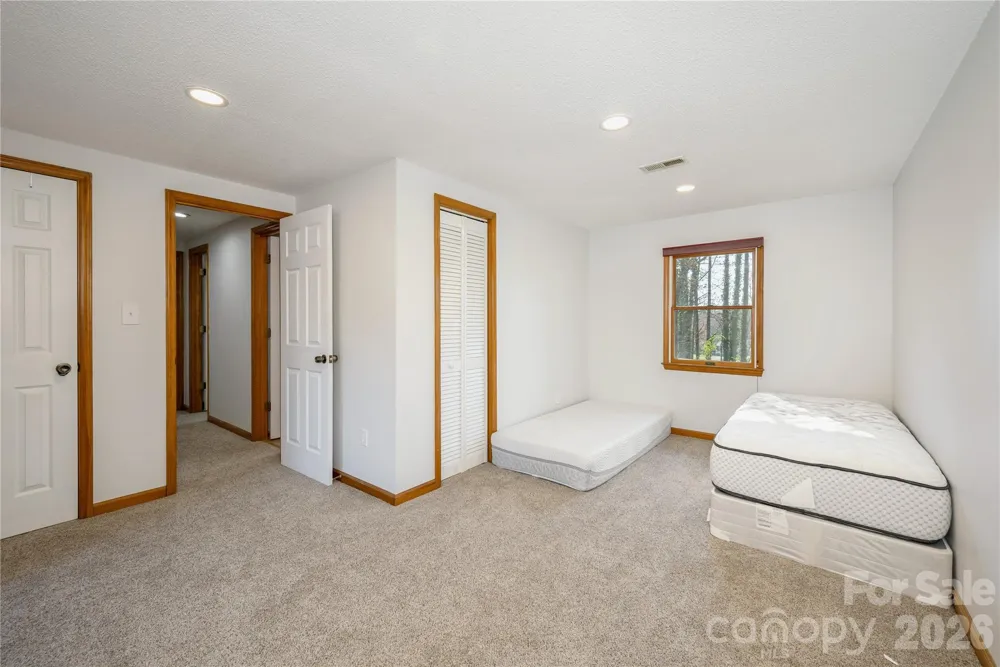 9 Justin Drive Etowah, NC 28729