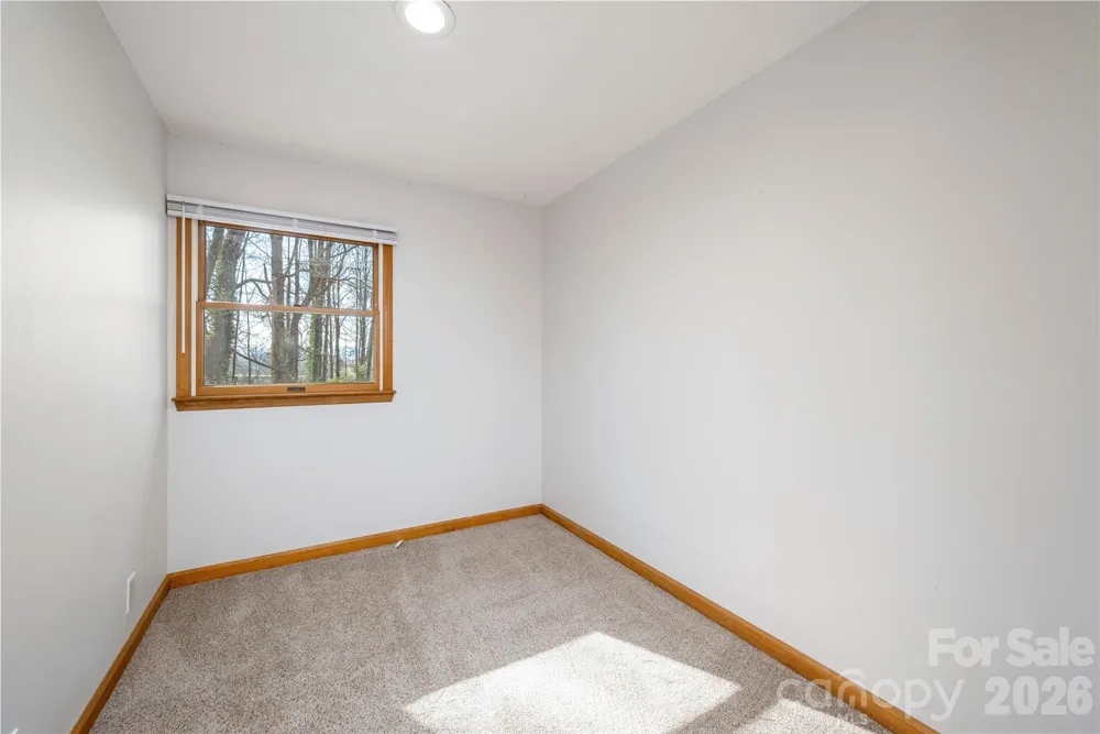9 Justin Drive Etowah, NC 28729