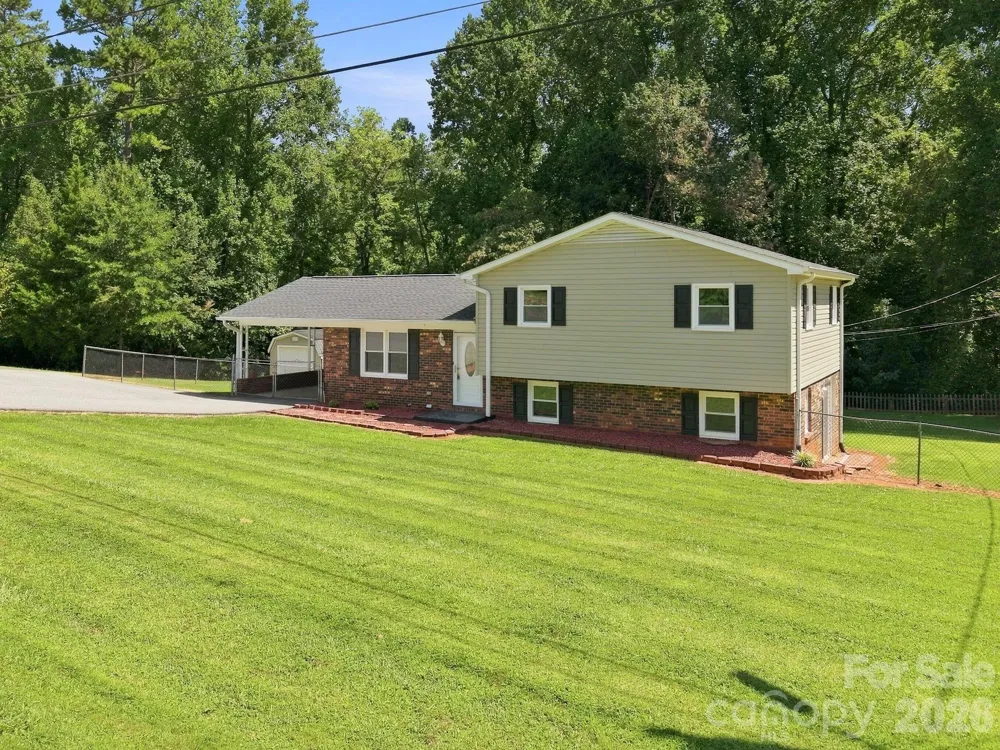 3730 Sedgefield Drive Conover, NC 28613