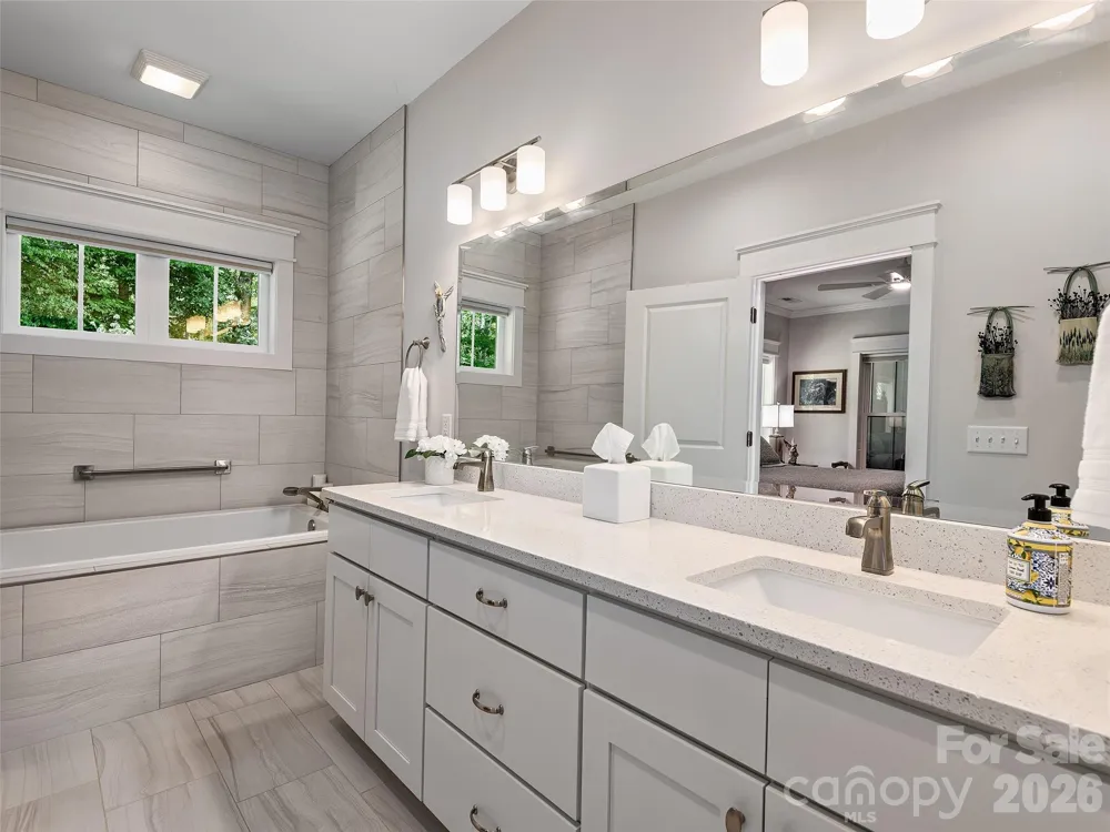 31 Cozy Cottage Way Arden, NC 28704