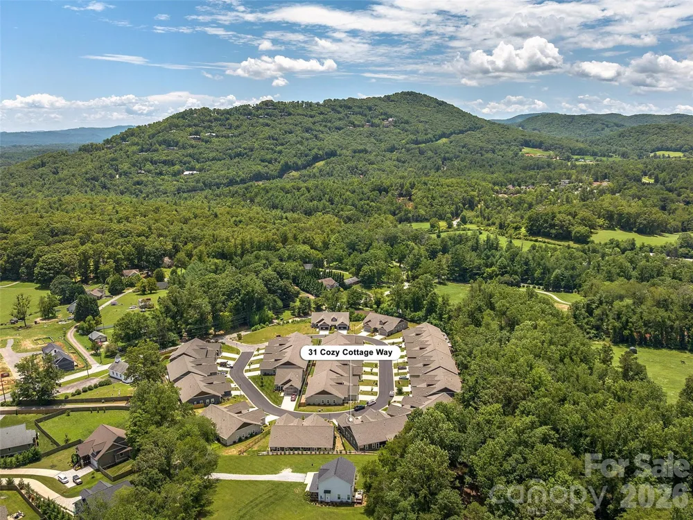 31 Cozy Cottage Way Arden, NC 28704