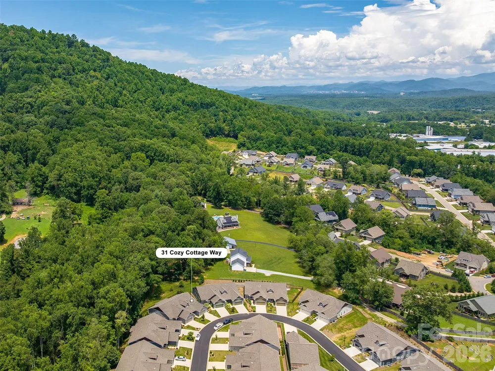 31 Cozy Cottage Way Arden, NC 28704