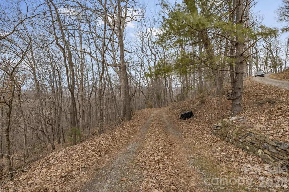 99999 Oak Ridge Road Swannanoa, NC 28778