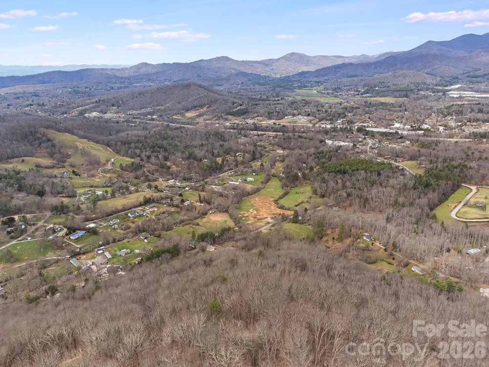 99999 Oak Ridge Road Swannanoa, NC 28778
