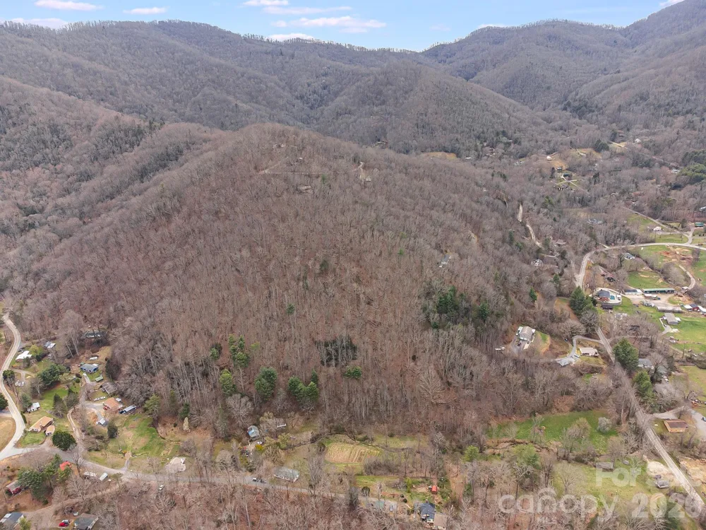 99999 Oak Ridge Road Swannanoa, NC 28778