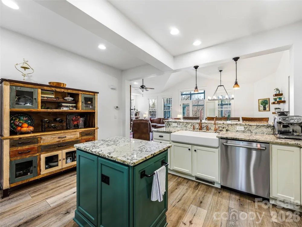 324 Fennel Dun Circle Biltmore Lake, NC 28715