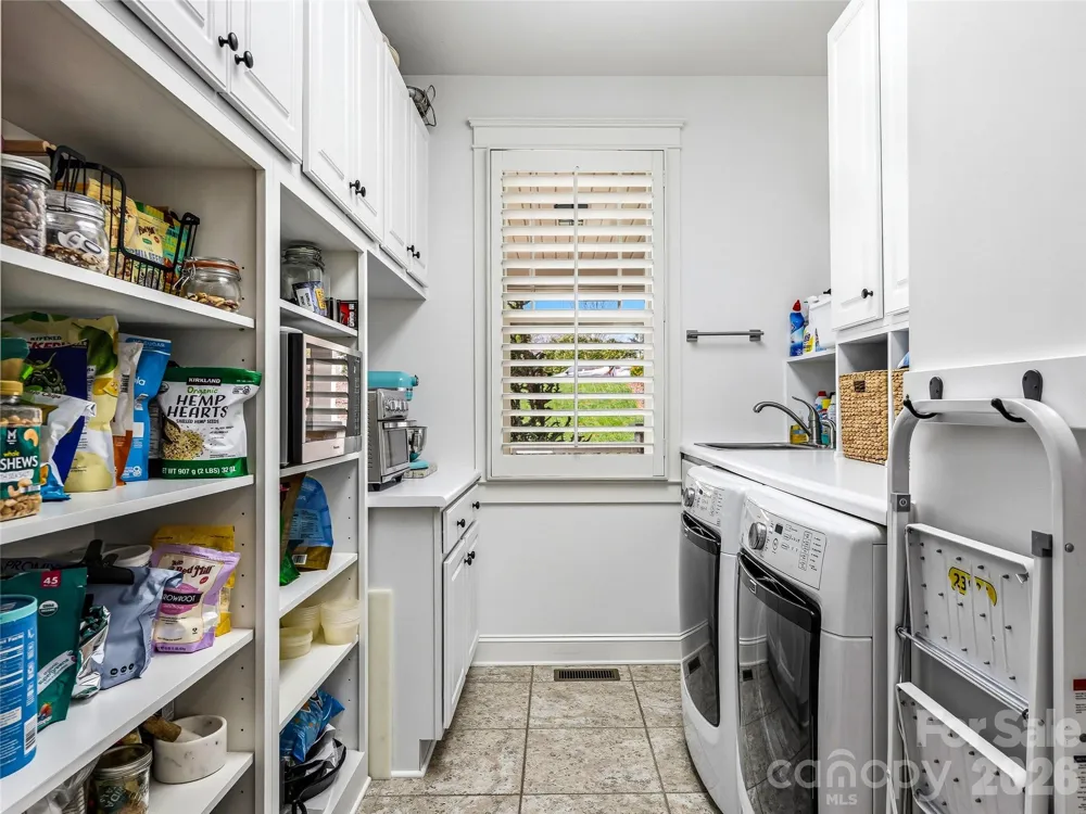 324 Fennel Dun Circle Biltmore Lake, NC 28715