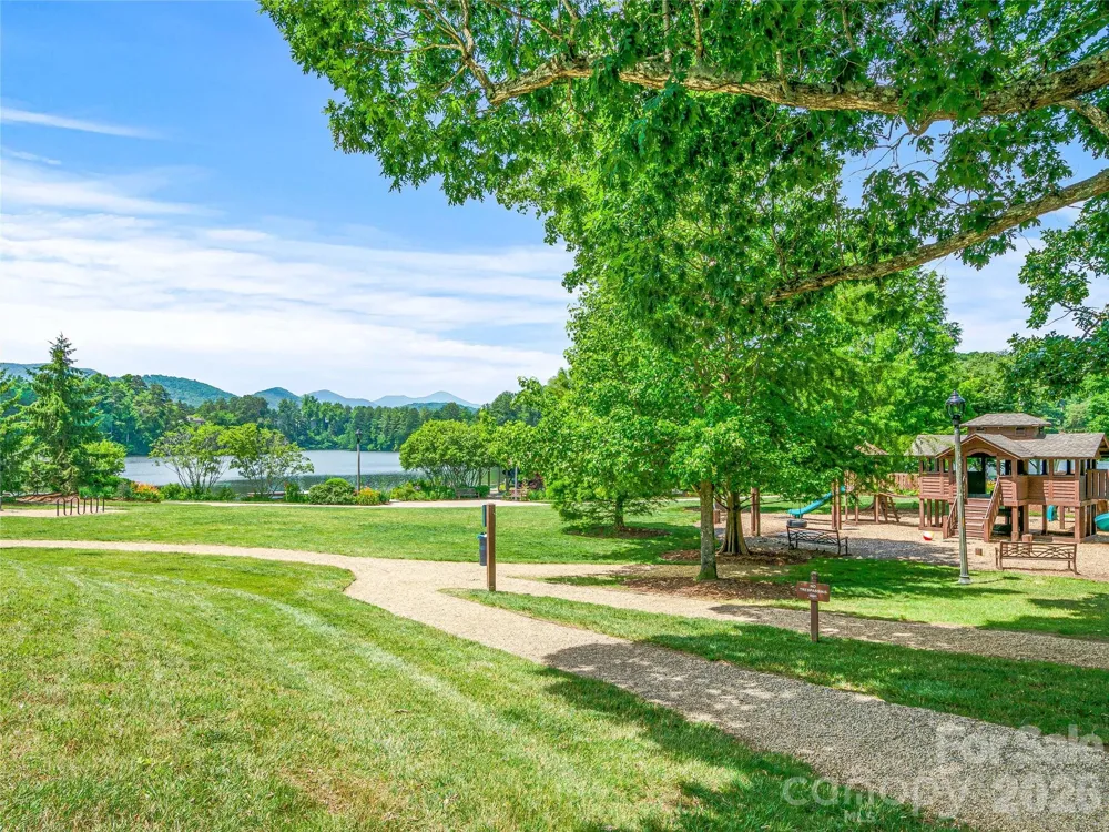 324 Fennel Dun Circle Biltmore Lake, NC 28715