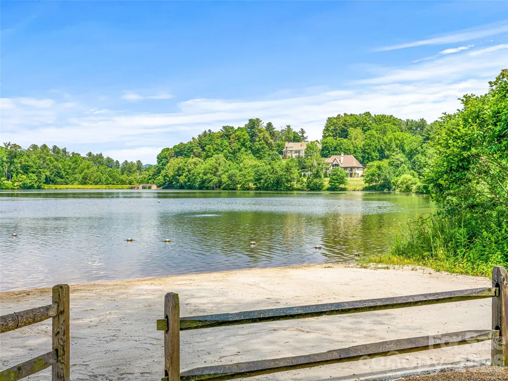 324 Fennel Dun Circle Biltmore Lake, NC 28715