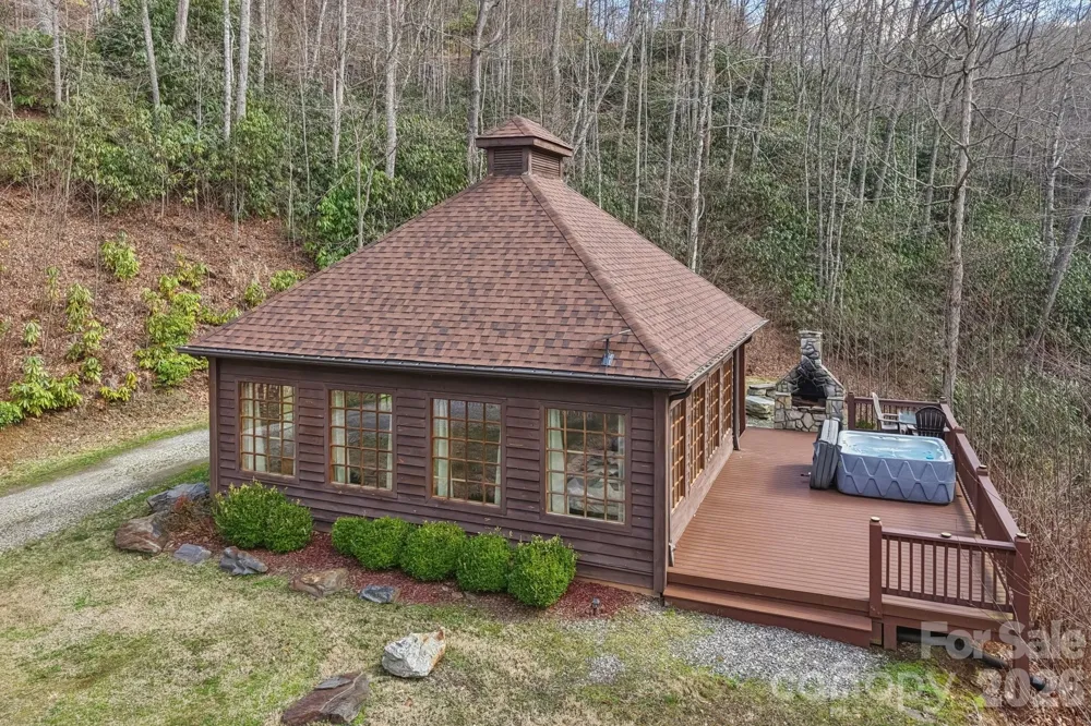 1012 Alarka Highlands Drive Bryson City, NC 28713