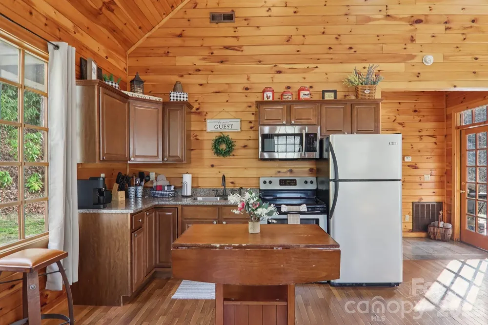 1012 Alarka Highlands Drive Bryson City, NC 28713
